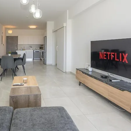 Rotiana 3bed With Roof Garden And Bbq Aradhippou