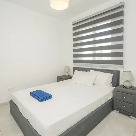Rotiana 3bed W Roof Garden Appartement *