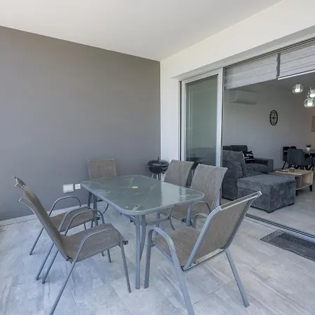 Rotiana 3bed W Roof Garden Appartement *