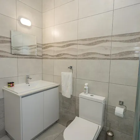 Rotiana 3bed With Roof Garden And Bbq Apartment Aradhippou