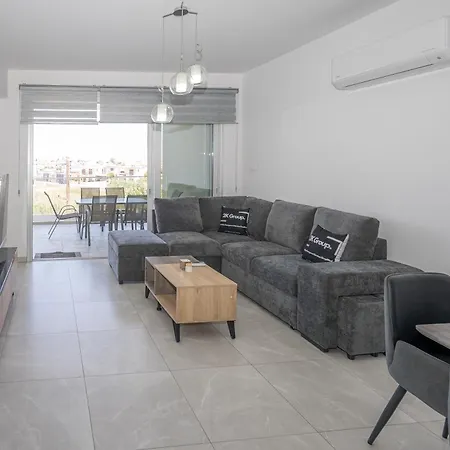 Rotiana 3bed W Roof Garden Appartamento Aradhippou