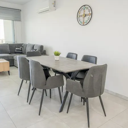 Rotiana 3bed W Roof Garden